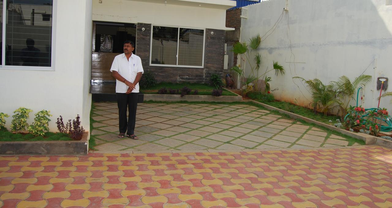 Pratham Residency Hotel Mysore Exterior foto